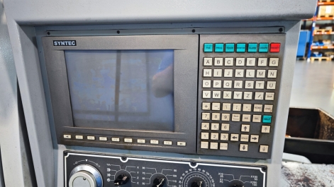 CHIAH CHYUN CB-32M 7-AXIS CNC SLIDING HEAD LATHE